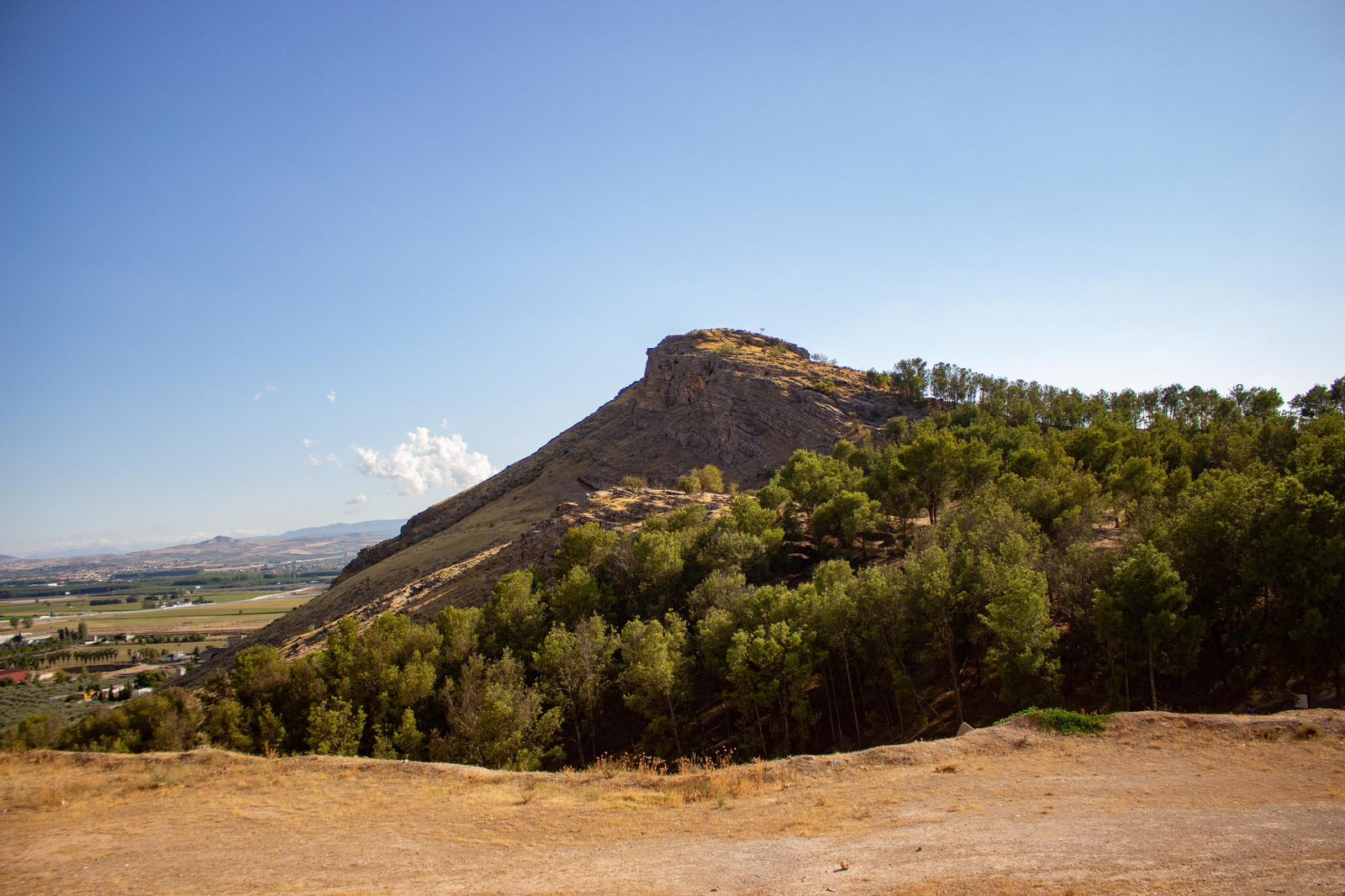 Los científicos alejan la preocupación por el legendario volcán de Sierra Elvira en Granada
