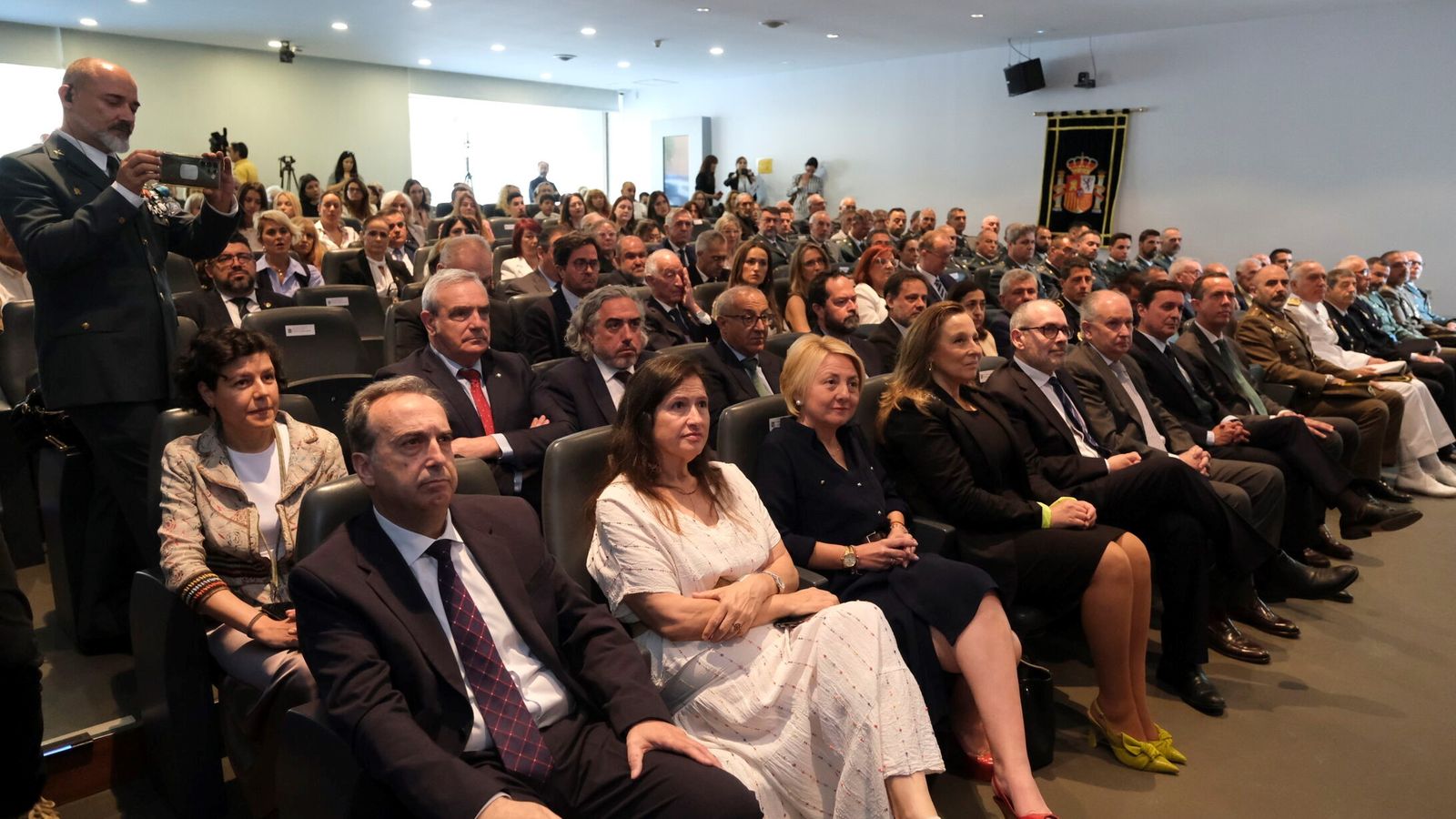 Asistentes al acto de celebración del 181 aniversario de la fundación de la Guardia Civil