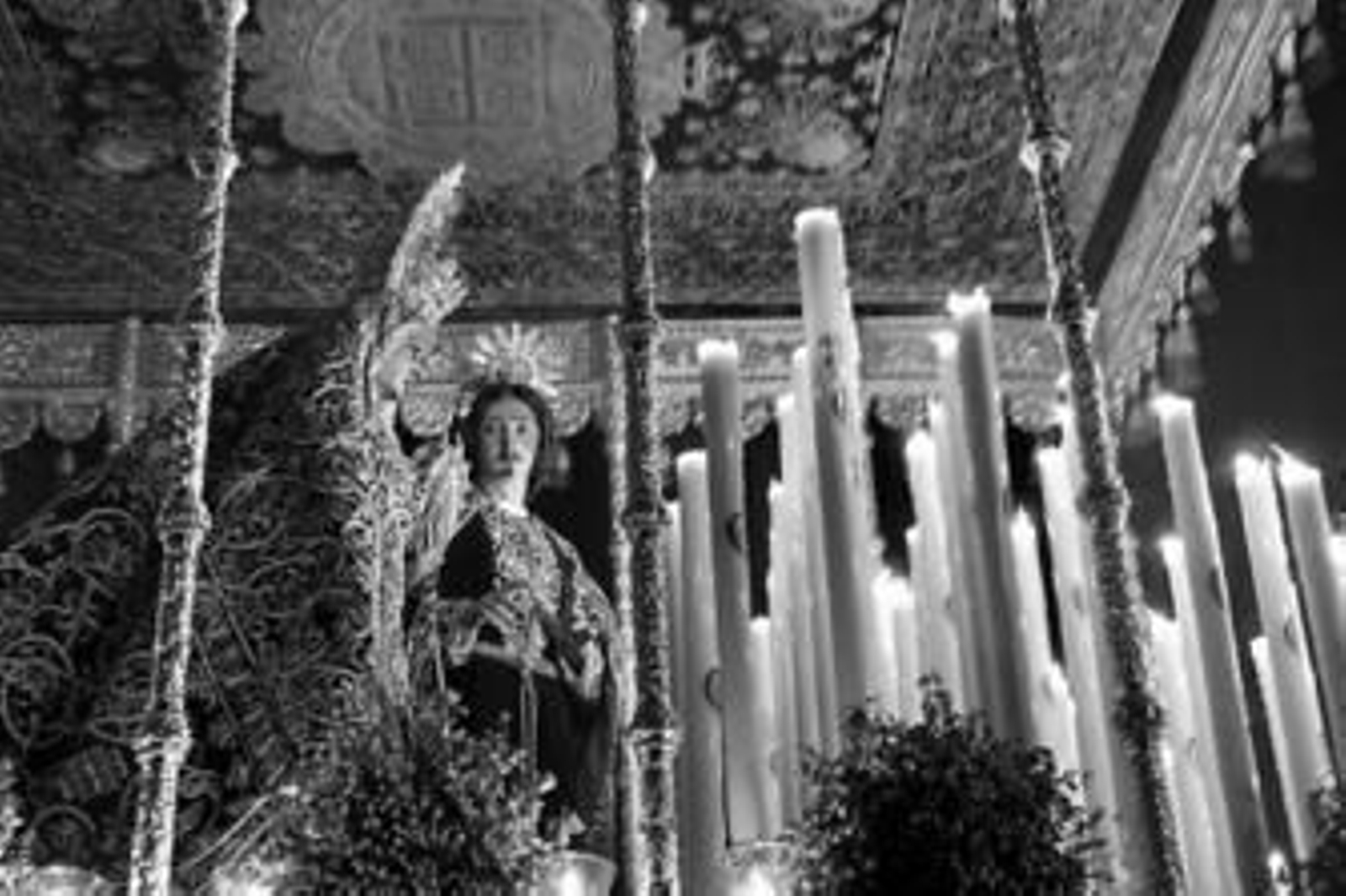 El Señor del Gran Poder con la túnica de los cardos.