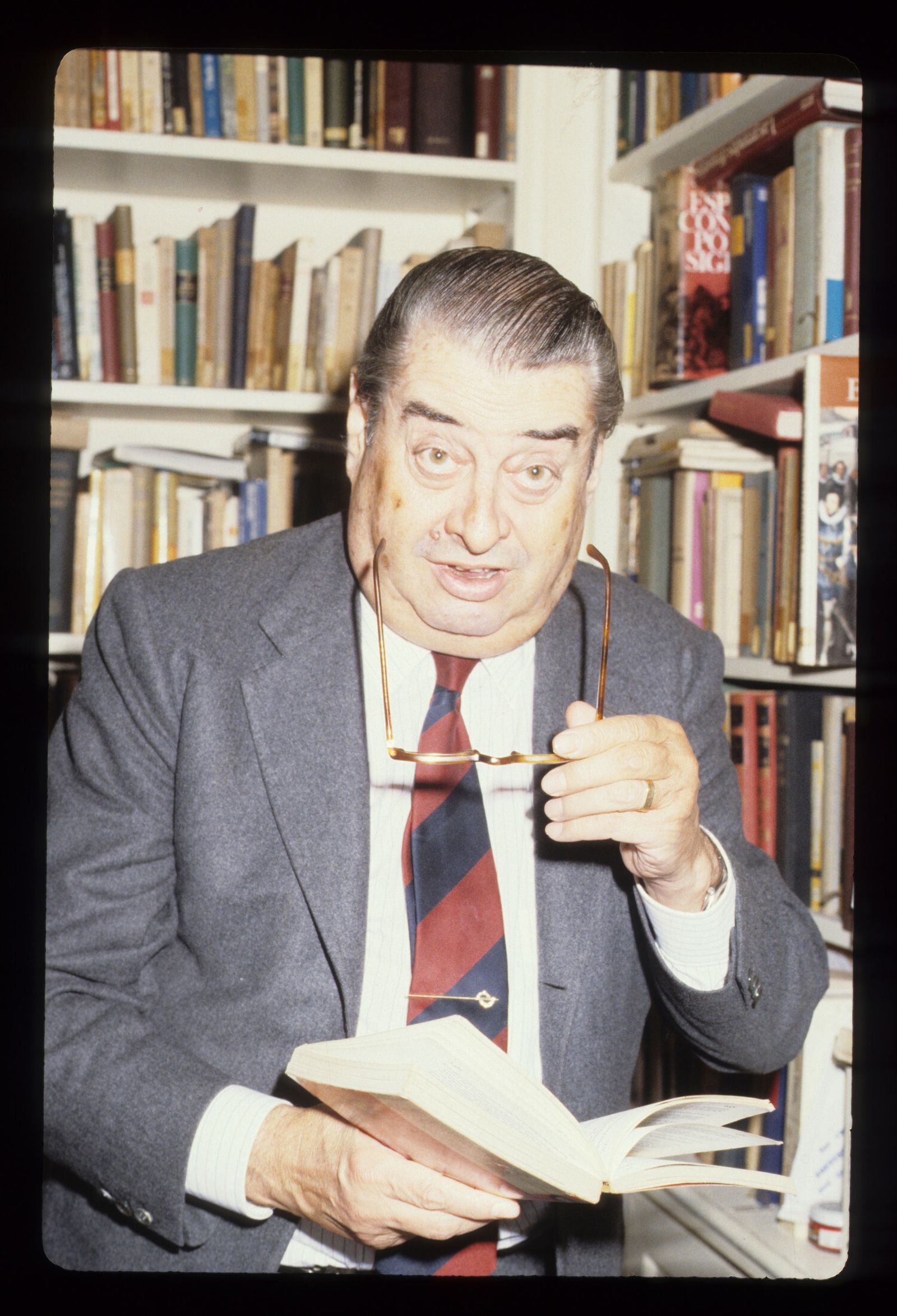 Imagen del escritor y gastrónomo Nestor Luján