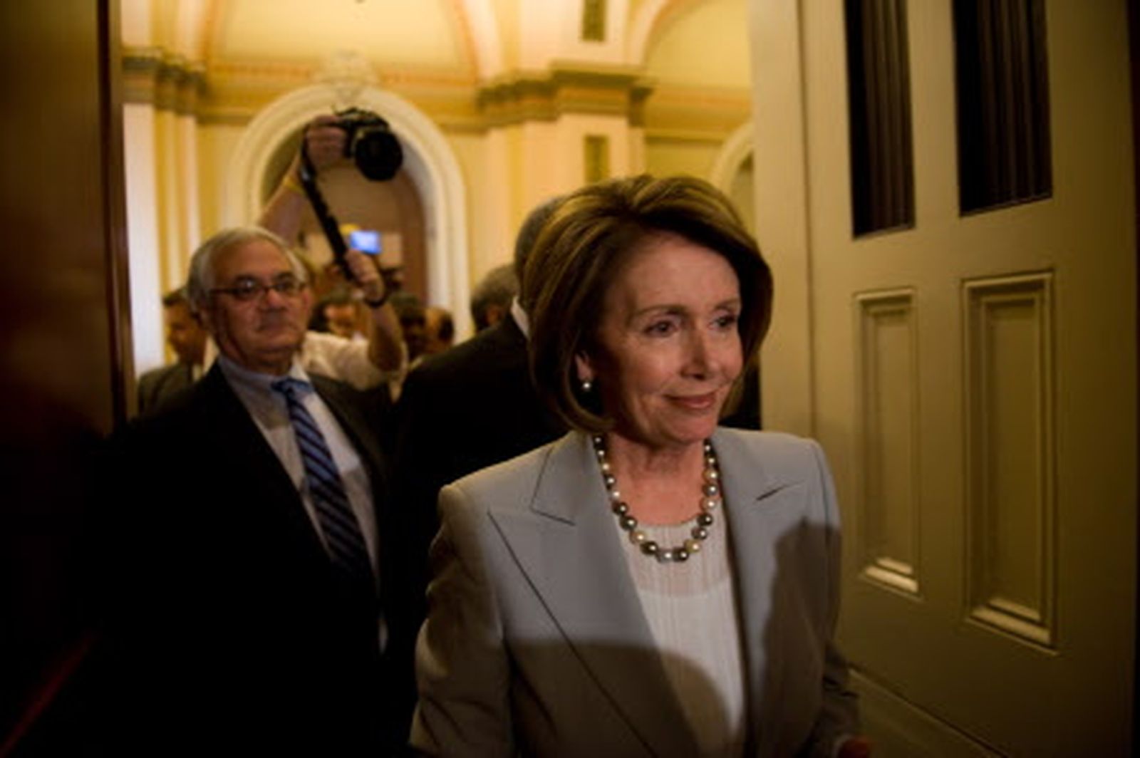 El plan de rescate de Bush se convierte en ley