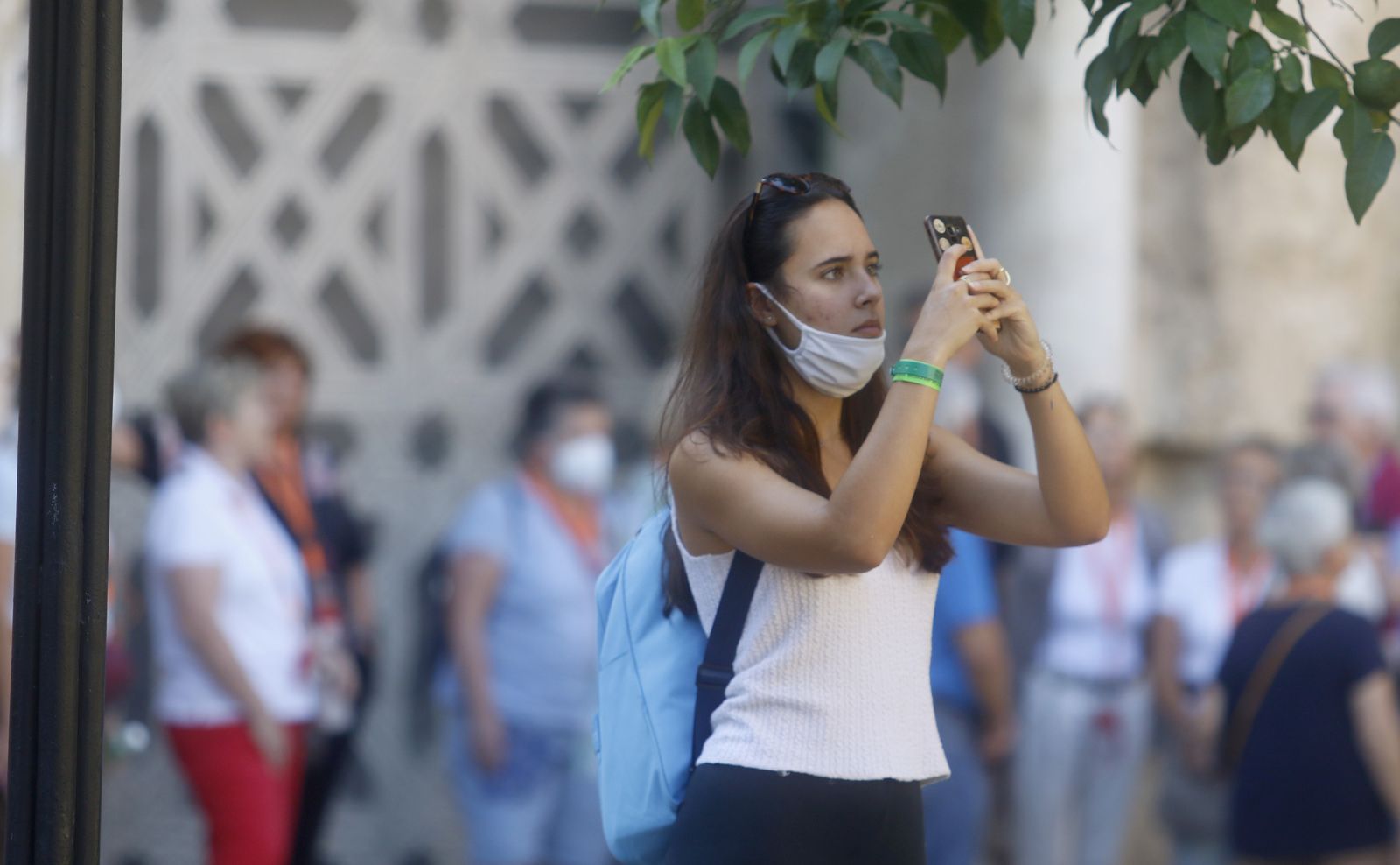 Lleno al completo en Córdoba en el puente del Pilar