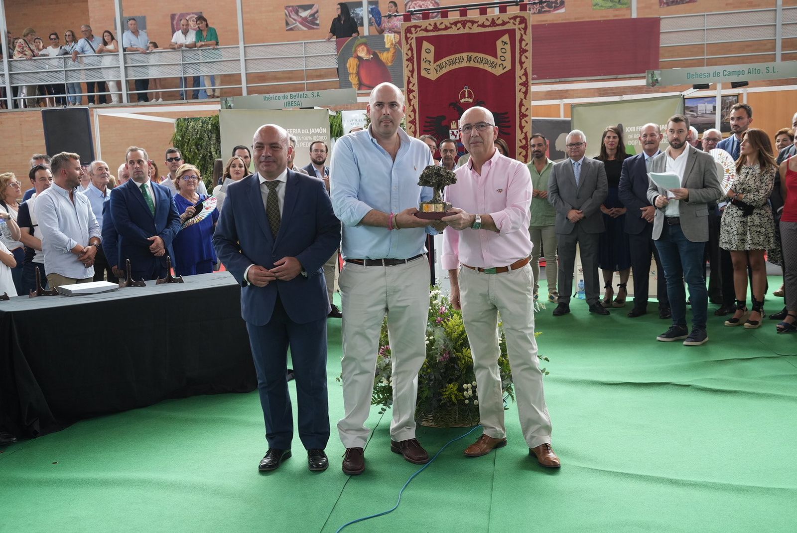 El día grande de la Feria del Jamón de Villanueva de Córdoba, en imágenes