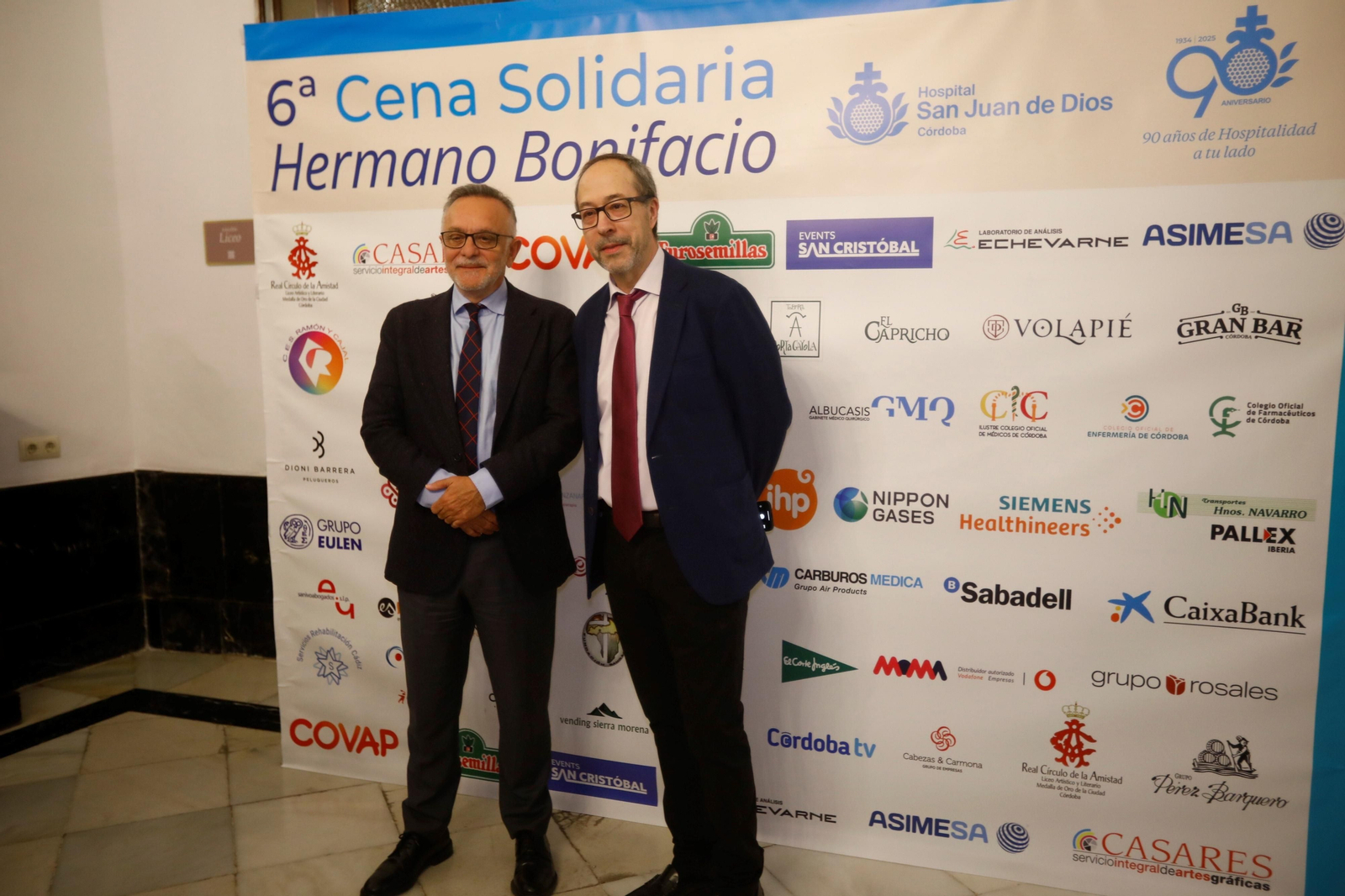 La VI Cena Solidaria del Hermano Bonifacio en Córdoba, en imágenes