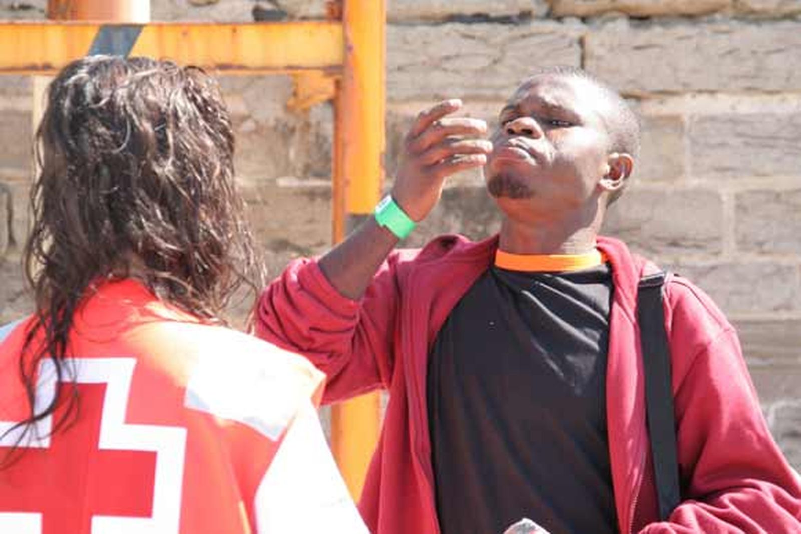 Los inmigrantes, entre los que se encontraba dos menores y dos embarazadas, pretendía cruzar el Estrecho a bordo de una zodiac

Foto: Shus Teran