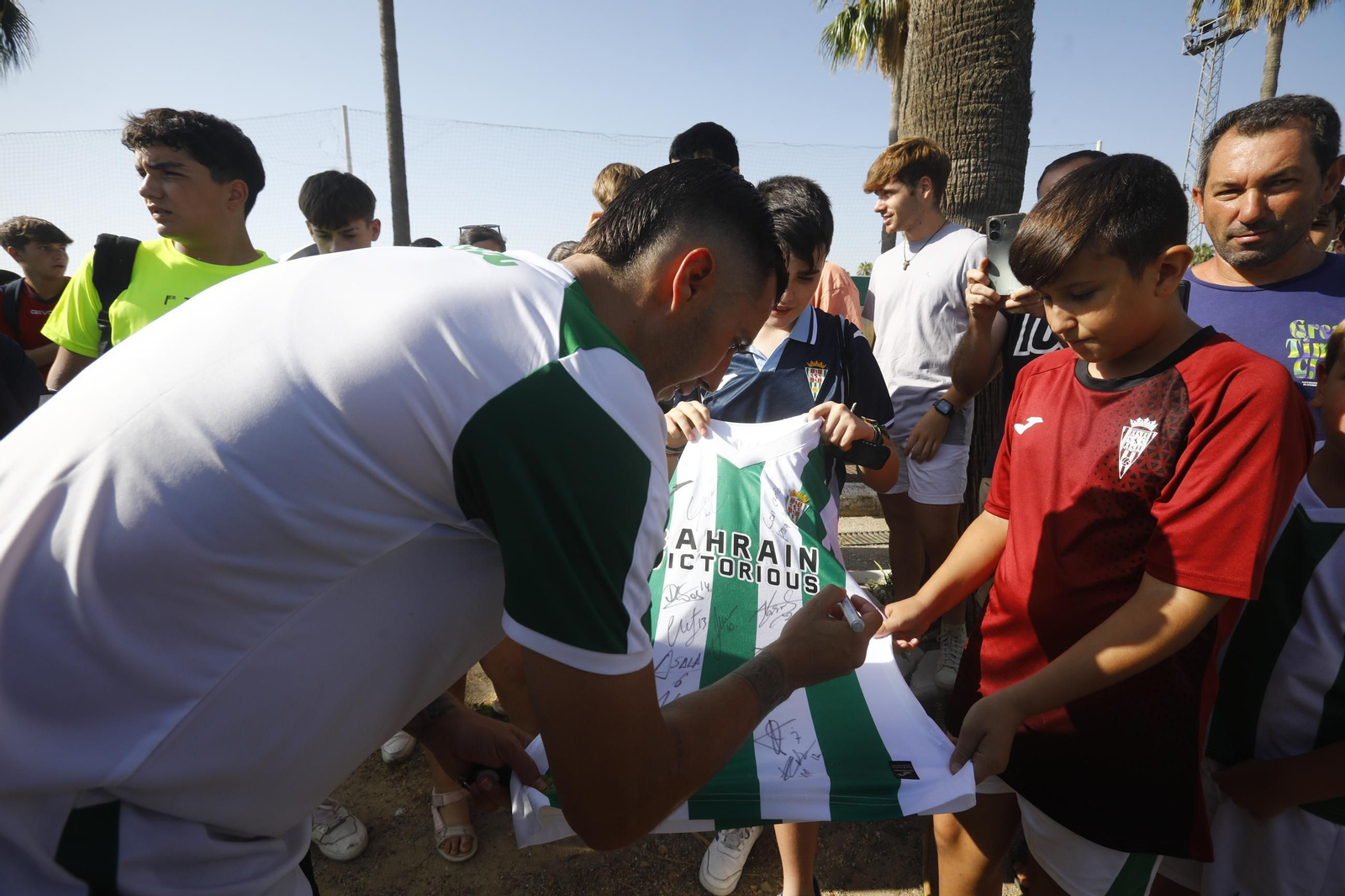 La ilusión puede con el calor en el primer entrenamiento del Córdoba CF