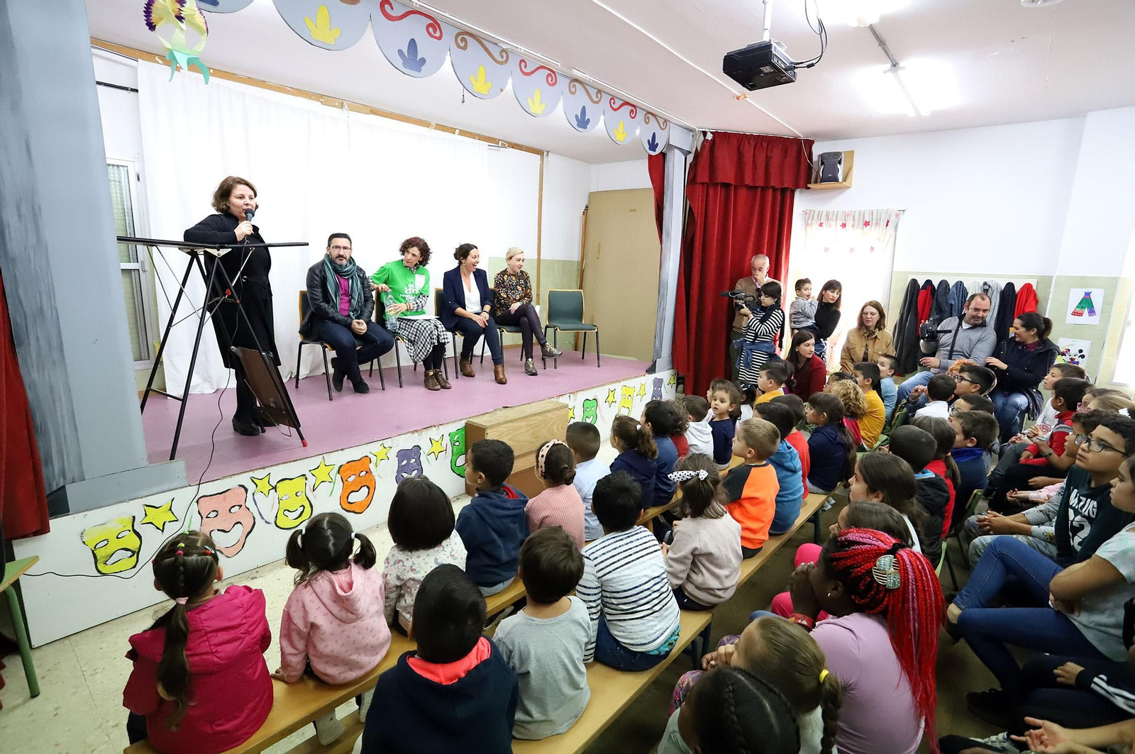 Imágenes del acto de reconocimiento al CEIP Al-Ándalus
