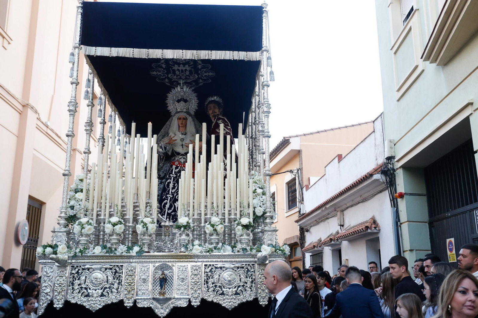 Fotos del Lunes Santo en La Línea: El Silencio