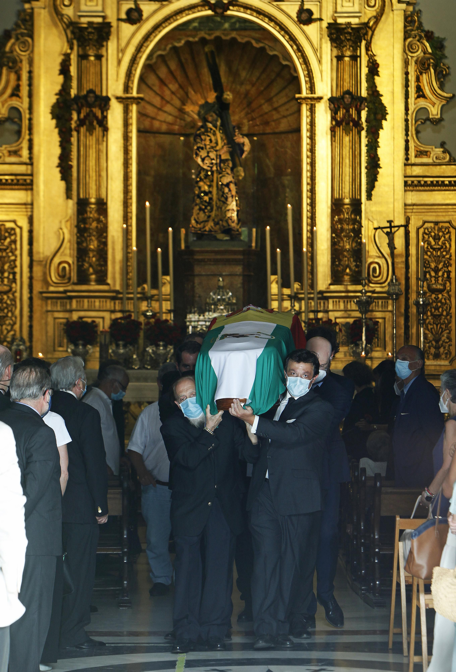 Funeral Manuel Clavero en el Gran Poder