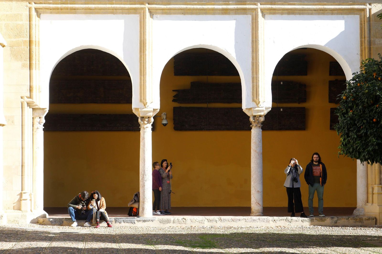Córdoba se llena de turistas en el puente de la Constitución, en imágenes