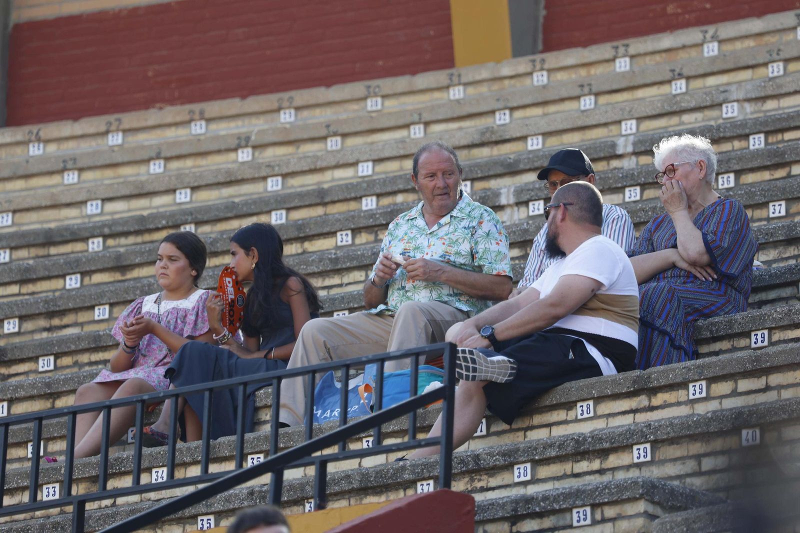 Búscate en las fotos de la corrida de Miura de la Feria Real de Algeciras