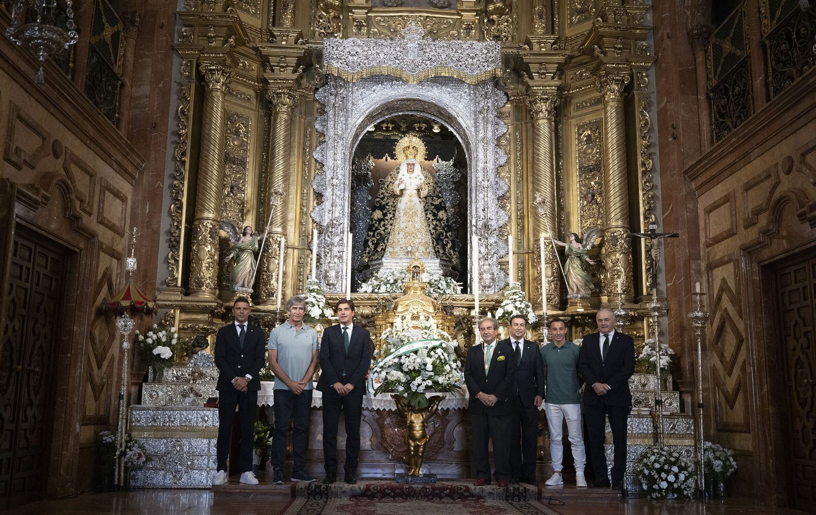 Visita del betis a la Macarena.