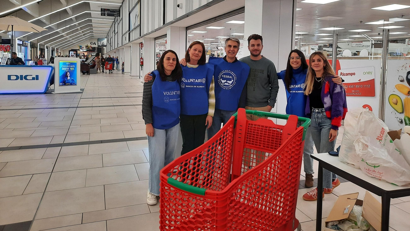 Voluntarios durante el Día Internacional de Concienciación sobre la Pérdida y el Desperdicio de Alimentos
