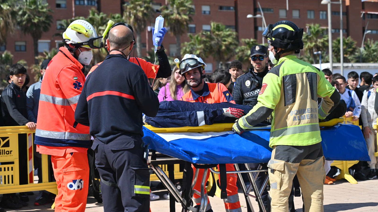 Simulacro de actuación ante un accidente de tráfico en Almería.