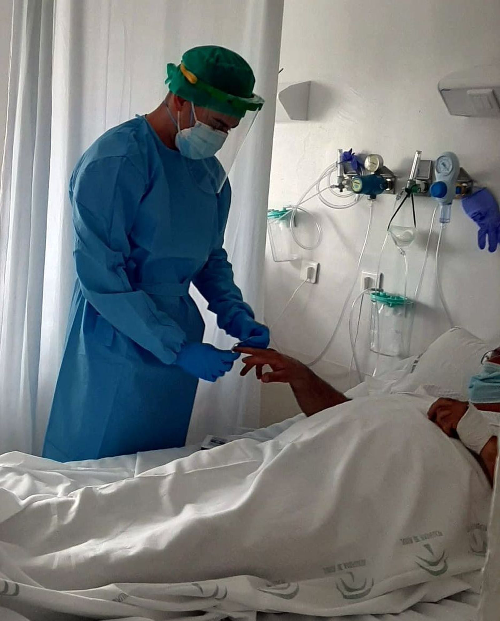 Una de las habitaciones de la sexta derecha, convertida en Unidad Covid.