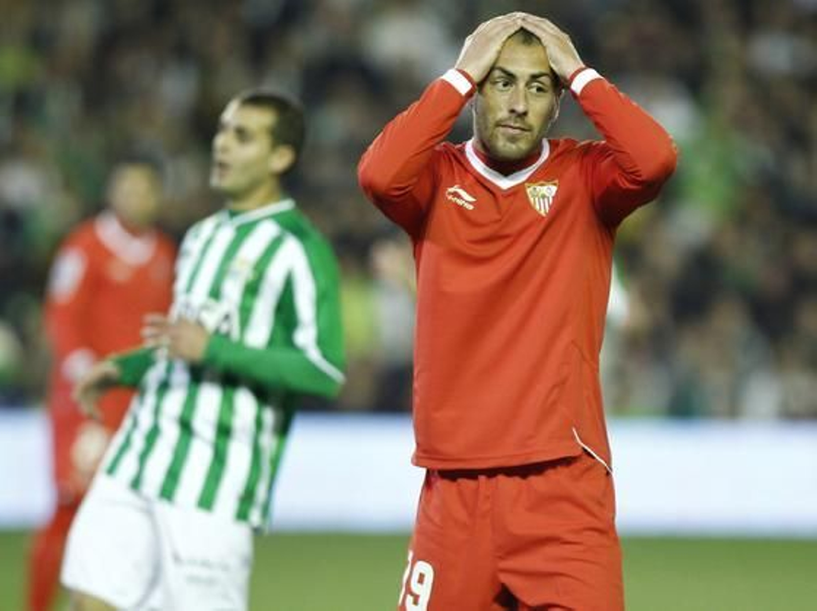 Betis y Sevilla empatan en el Benito Villamarín (1-1). / Antonio Pizarro