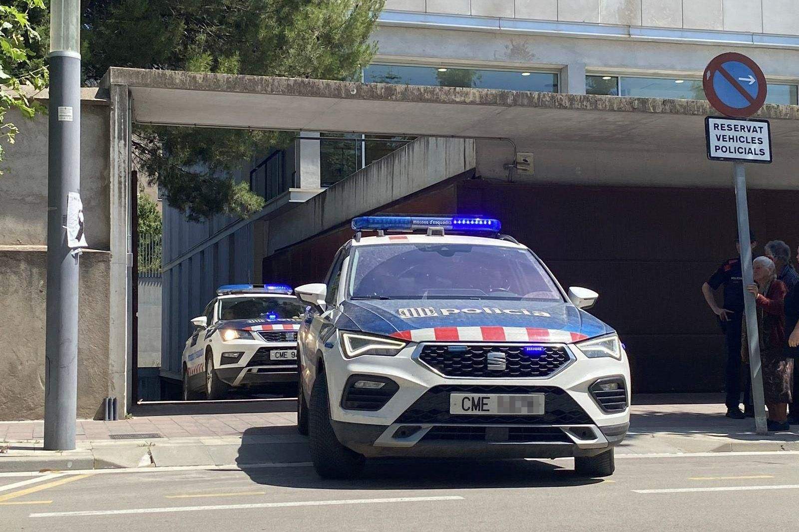 Detenido un hombre por matar a su pareja en su domicilio de Hospitalet de Llobregat.
