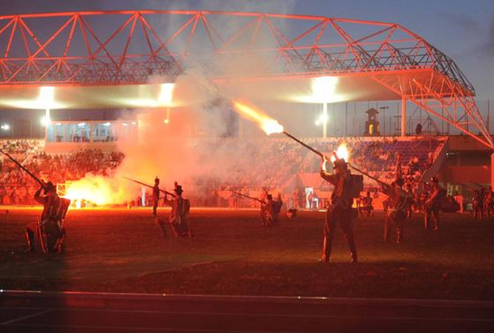 Luz y color en Bahía Sur en la ceremonia de apertura de los XIV Juegos Iberoamericanos San Fernando 2010. 

Foto: Elias Pimentel y Joaquin Pino