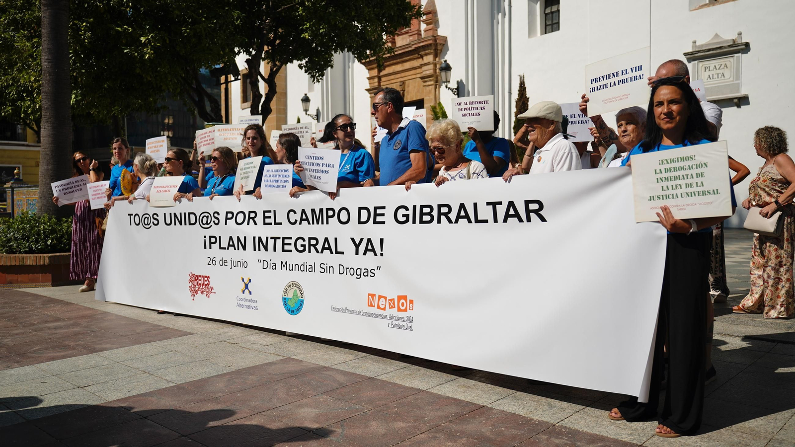 Fotos de la concentración de Alternativas por el Día Mundial sin Drogas