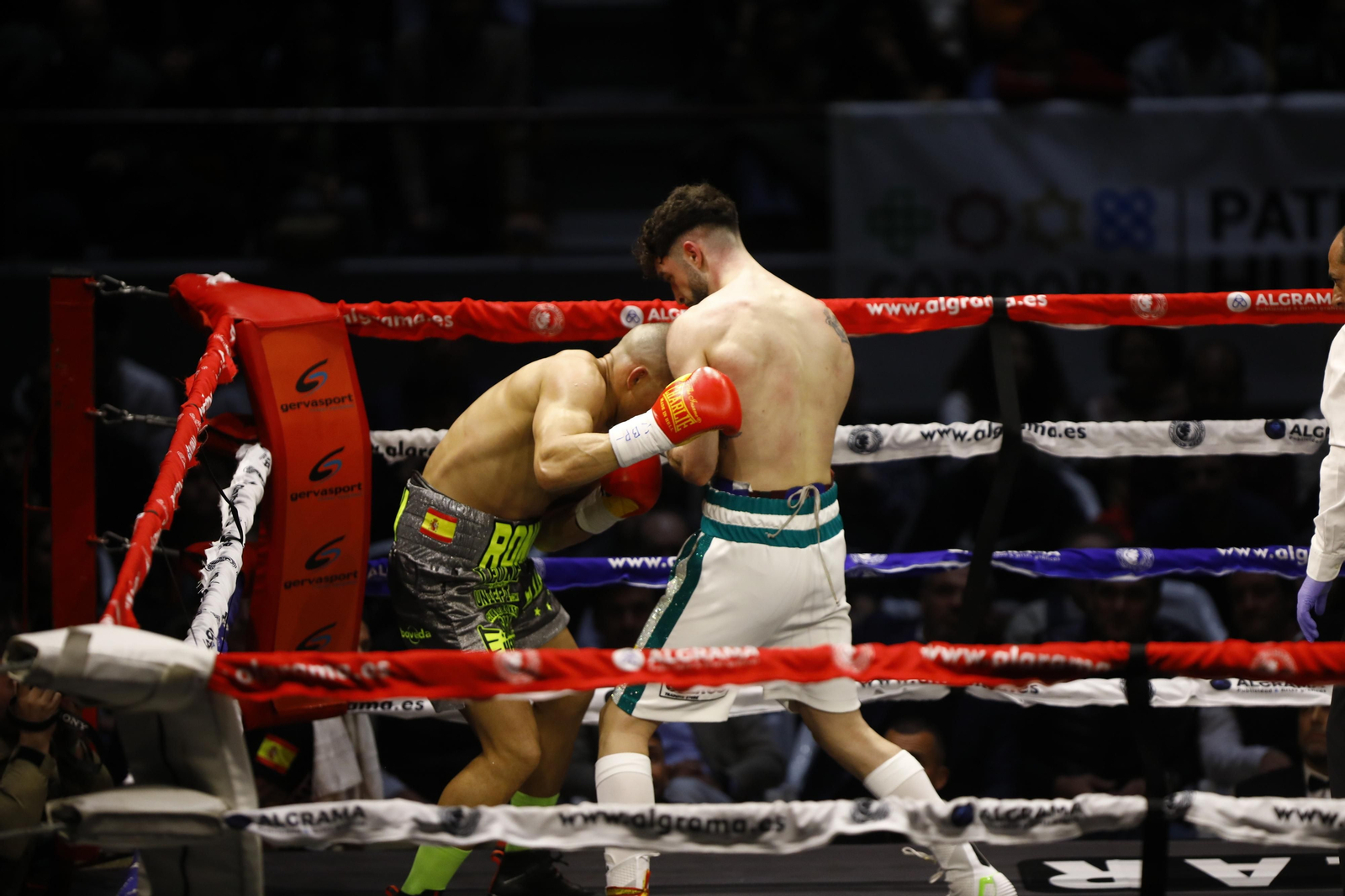 Las imágenes del combate entre José Luis Navarro Jr y Ronny Landaeta en Córdoba