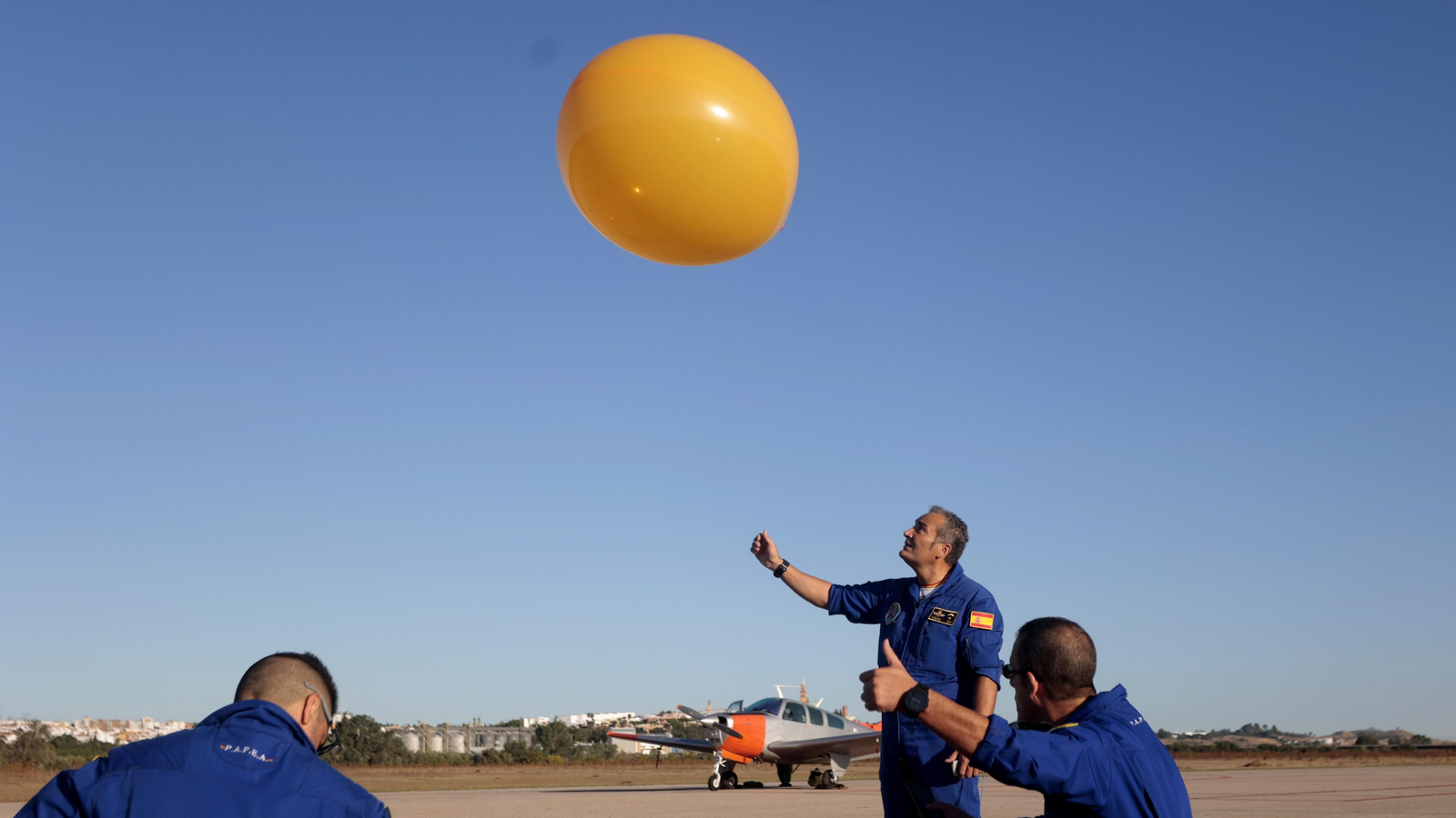 Imágenes de la exhibición aérea en Tablada con motivo de su centenario