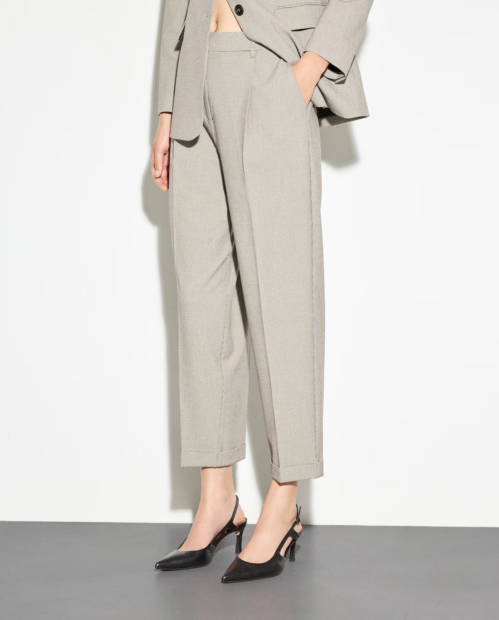 Pantalón con pliegue Woman El Corte Inglés