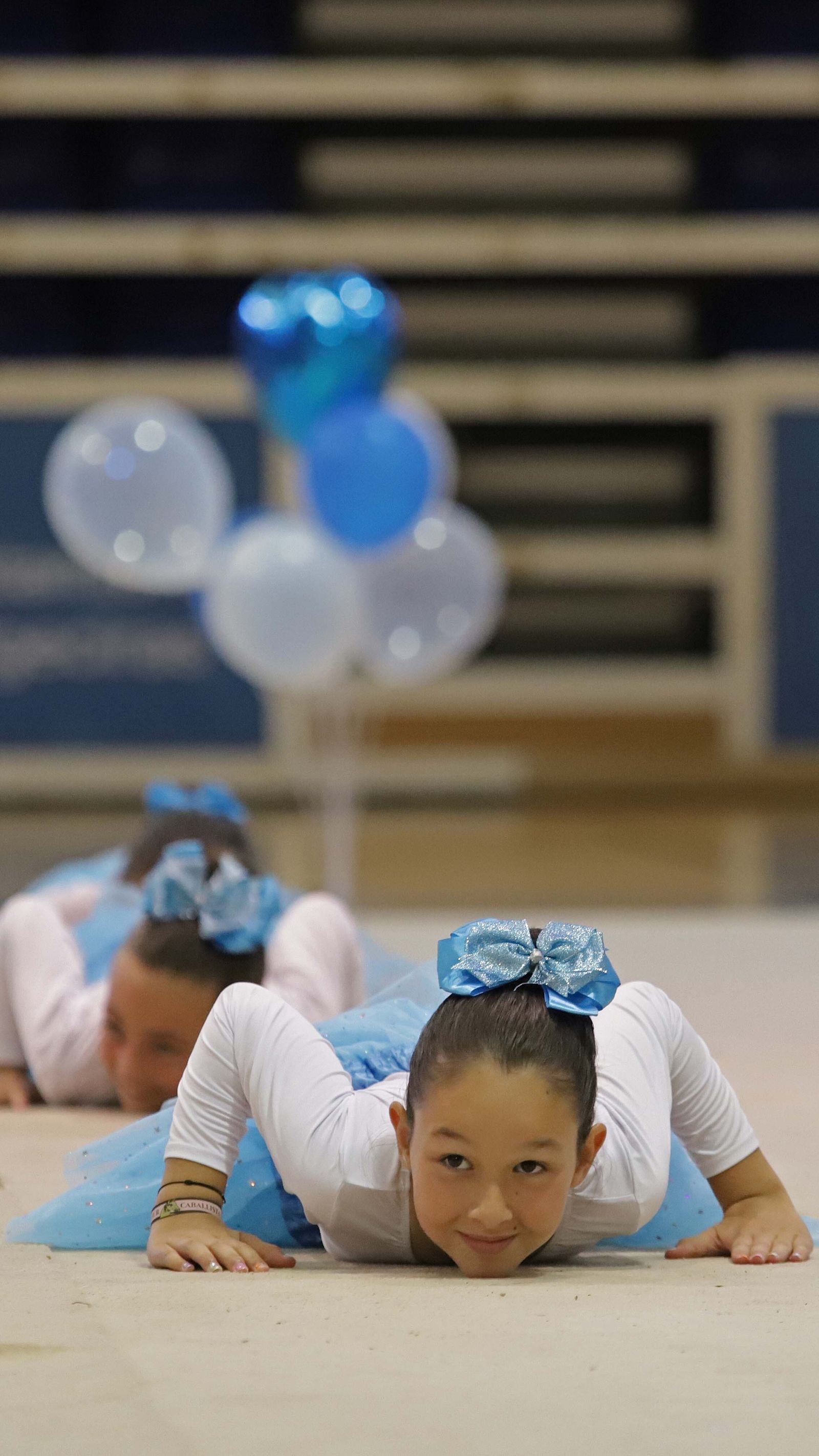 Fotos del Torneo Comarcal de gimnasia rítmica en Algeciras
