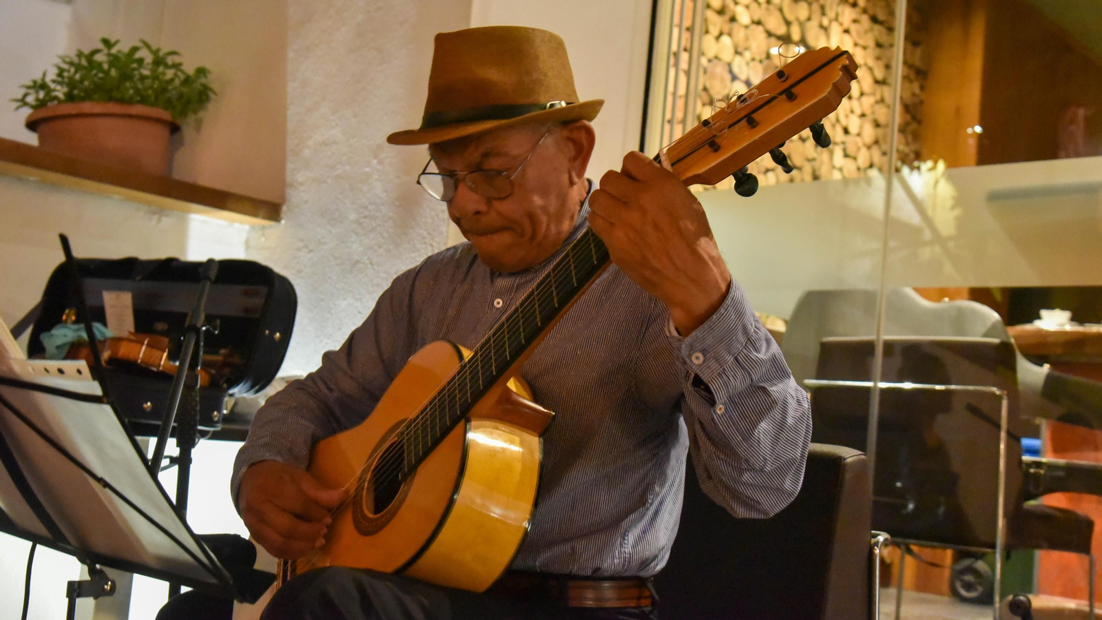 Las fotos del recital reeencuentro con Regino Martinez y su tiempo