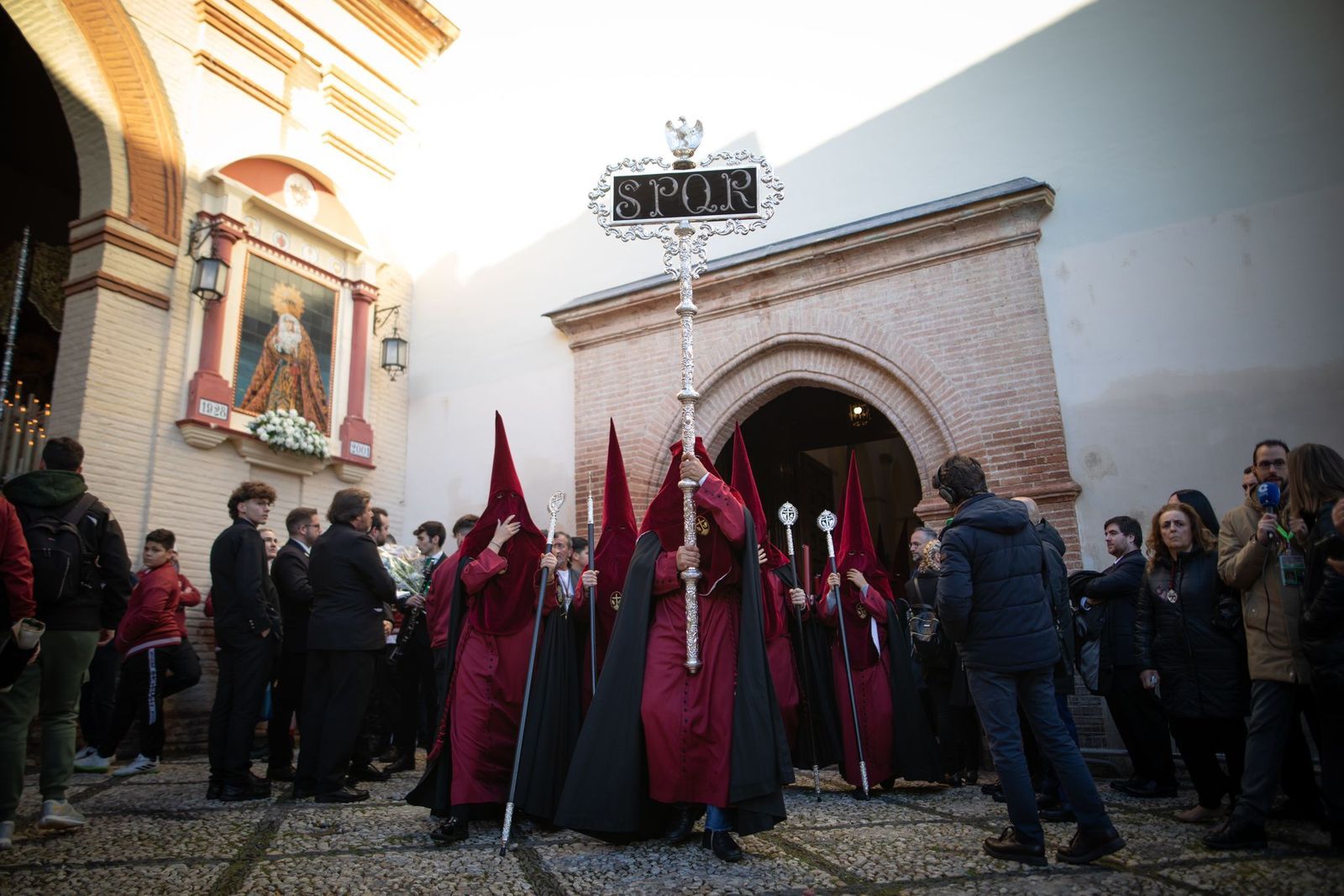 Las mejores fotos del Viernes Santo de Granada
