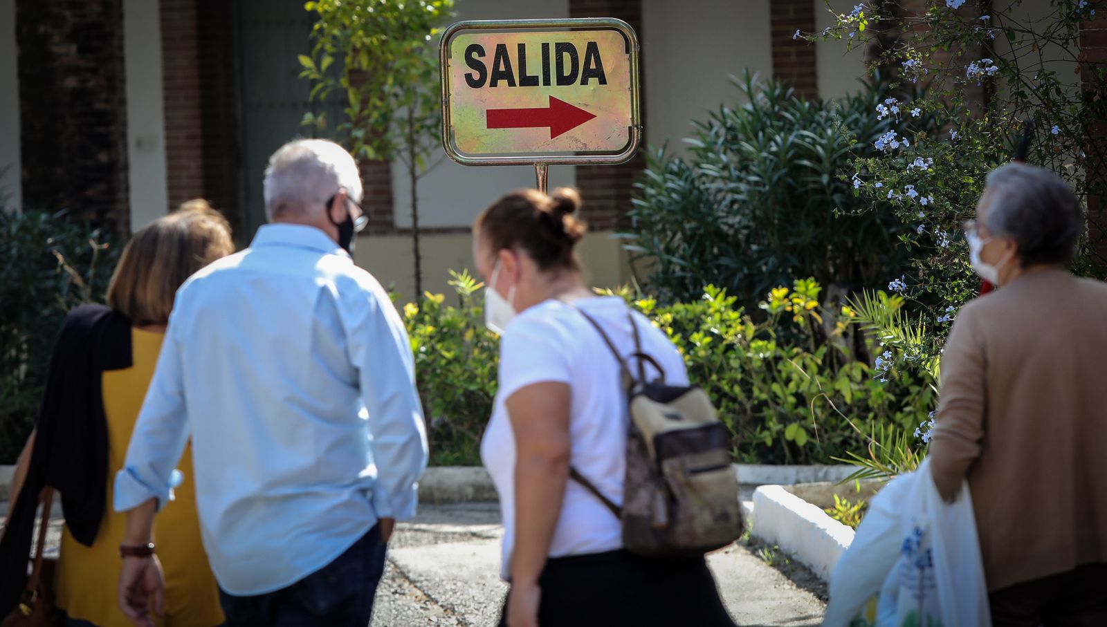Día de Todos los Santos en el cementerio de Jerez