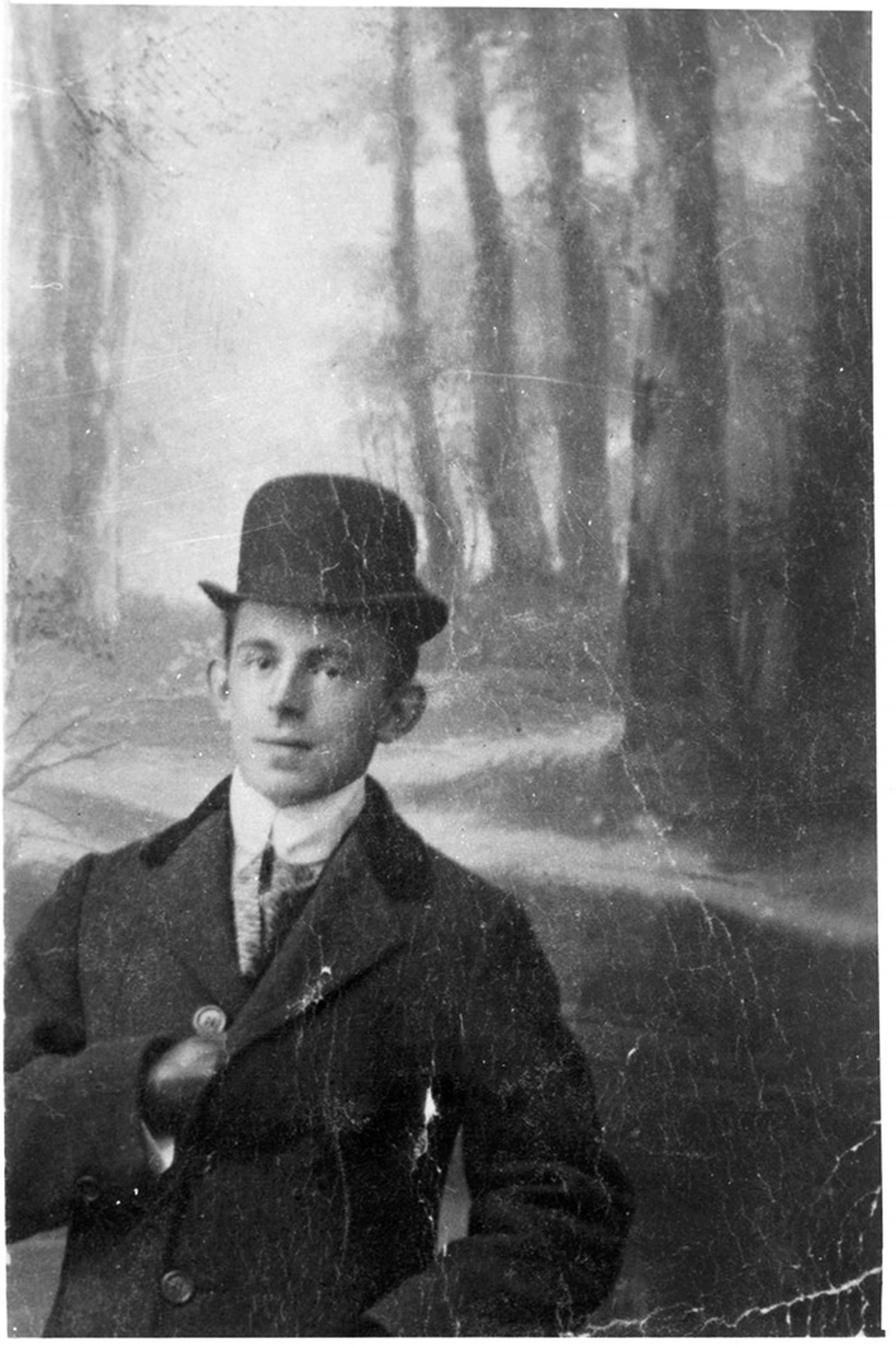 Òsip Mandelstam en sus años juveniles de vanguardia