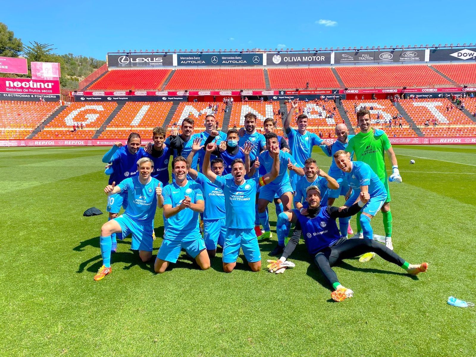 El Ibiza celebra su clasificación para el playoff.