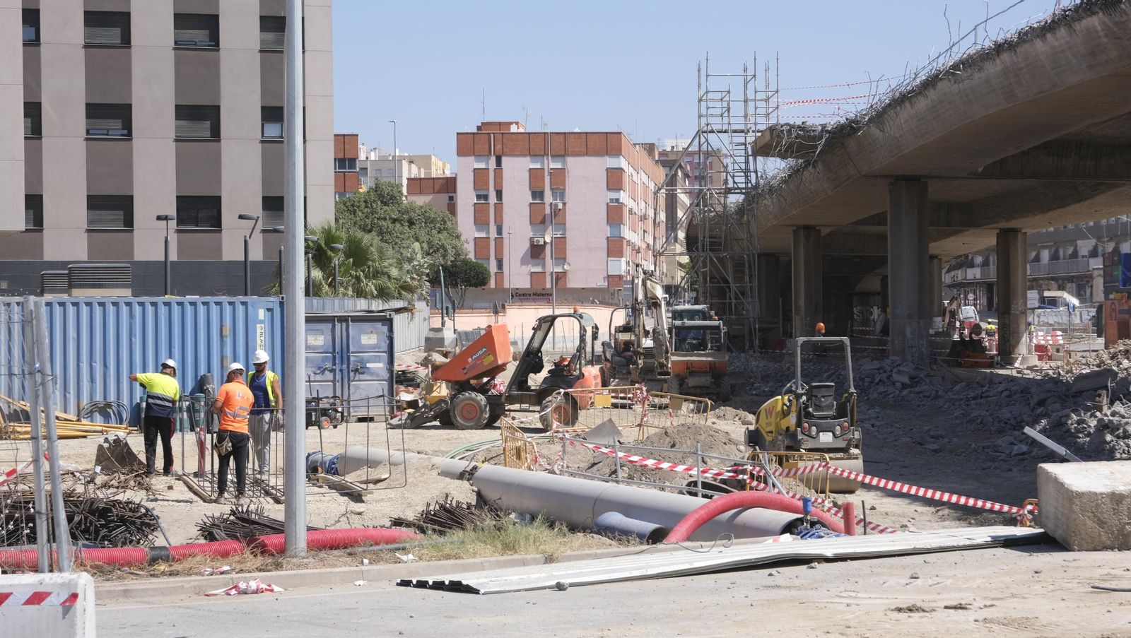 Corte de la Avenida de Montserrat por las obras del soterramiento del AVE, en imágenes