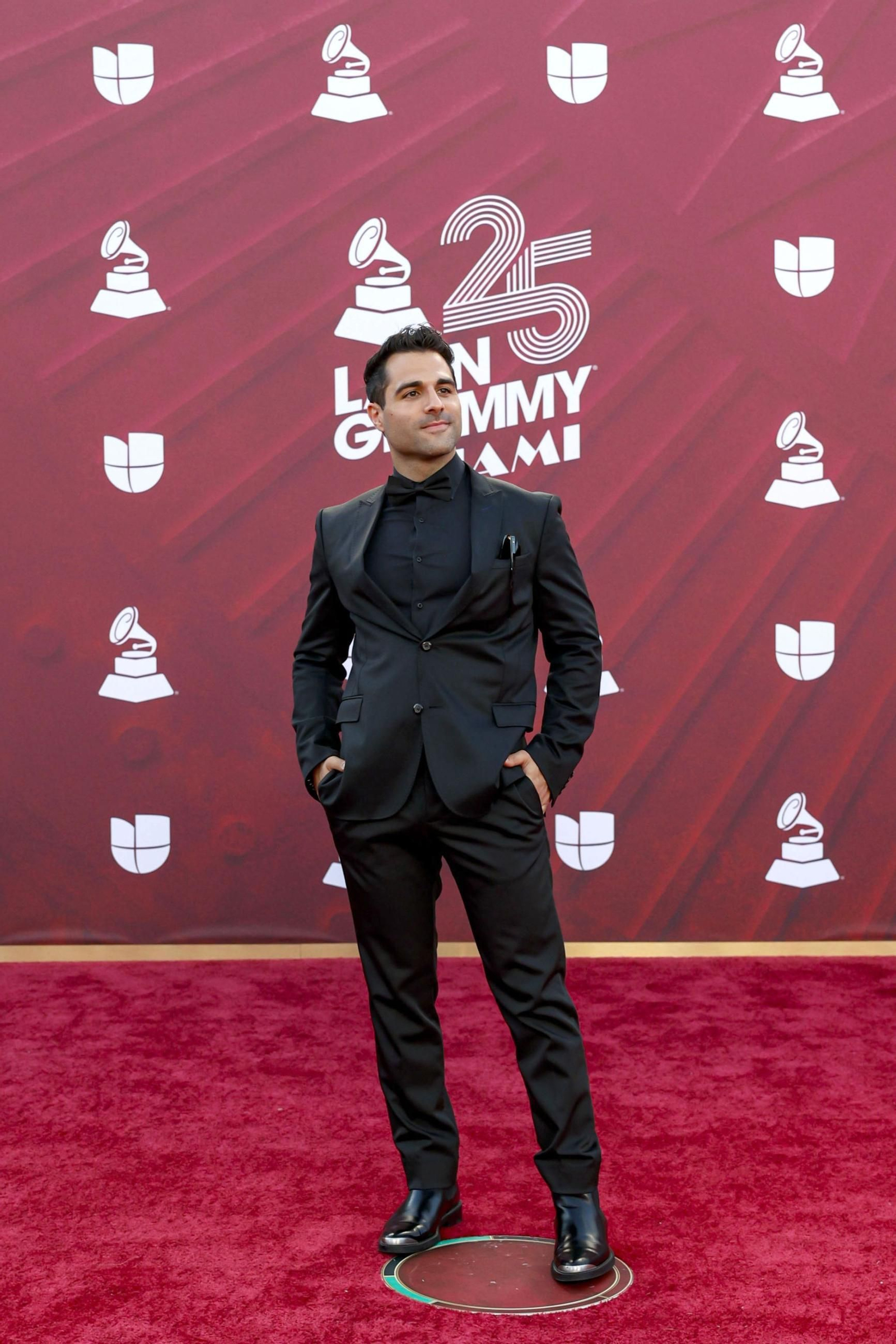 Todos los famosos, tendencias y curiosidades en la alfombra roja de la 25 edición de los Grammy Latinos