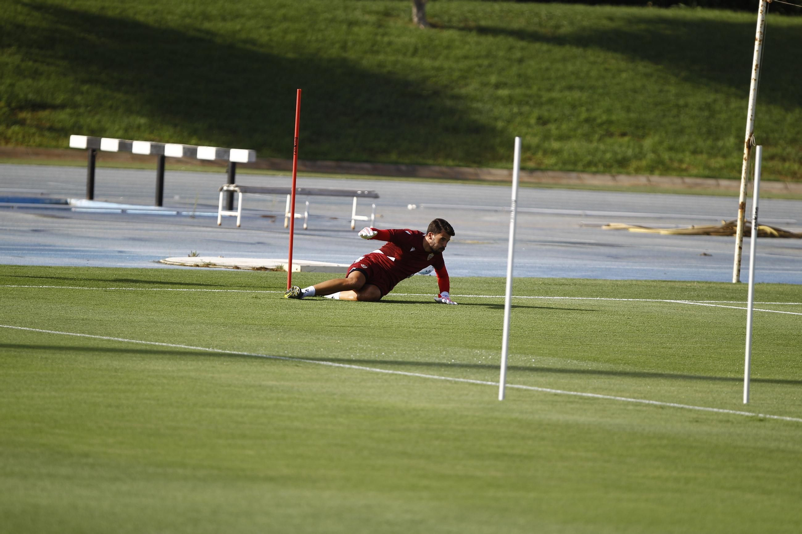 Maximiano ejercitándose durante un entrenamiento de esta pretemporada en el Anexo.