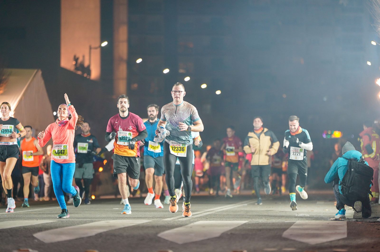 En imágenes: búscate en tu llegada a meta de la Carrera de San Antón 2026 (10)