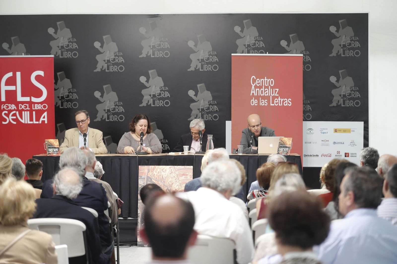 De izquierda a derecha, Francisco Núñez Roldán, Marta Carrasco, Antonio Rodríguez Almodóvar y Juan María Rodríguez.