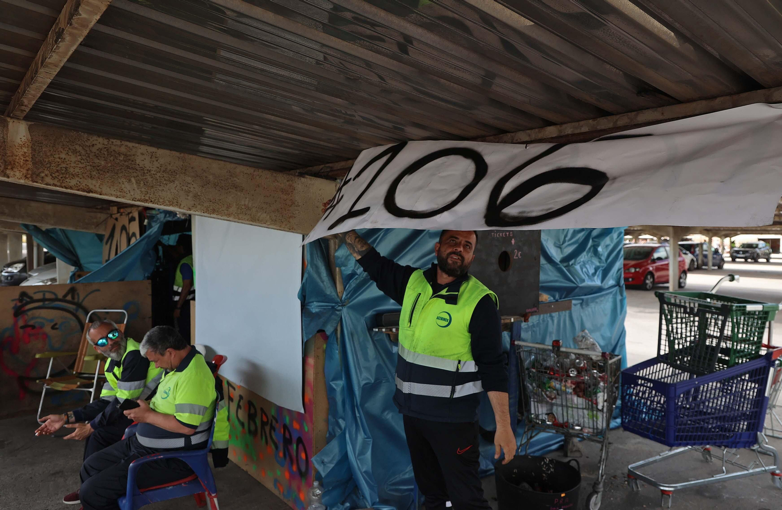 El día 106 de huelga de Acerinox, en imágenes