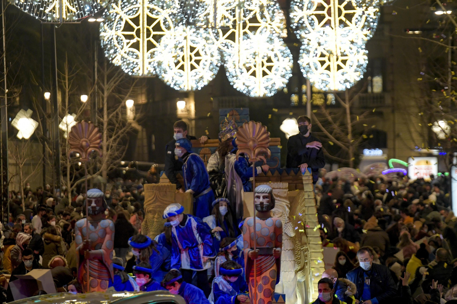 Fotos de la cabalgata de Reyes Magos de Granada 2022