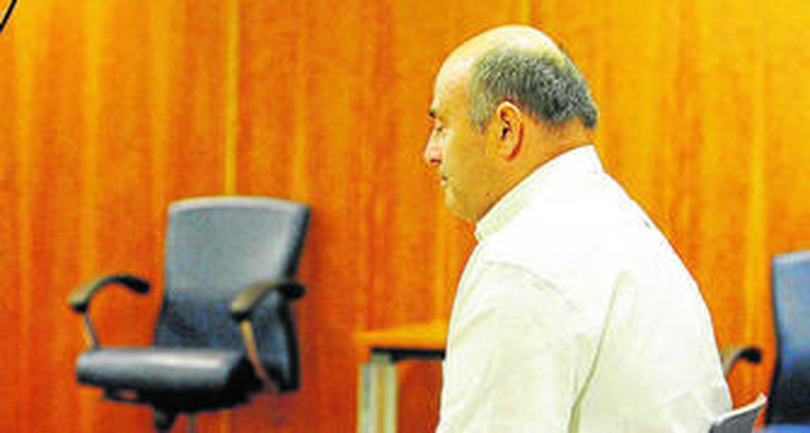 El condenado, Antonio Bravo, durante el juicio celebrado en la Sección Primera de la Audiencia de Málaga.
