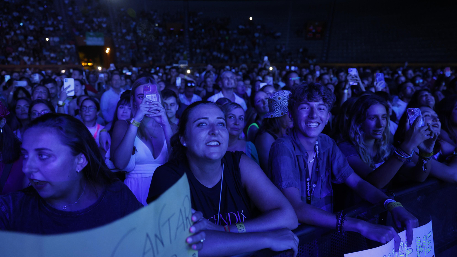 Las fotos del concierto de Melendi en la plaza de toros de Algeciras