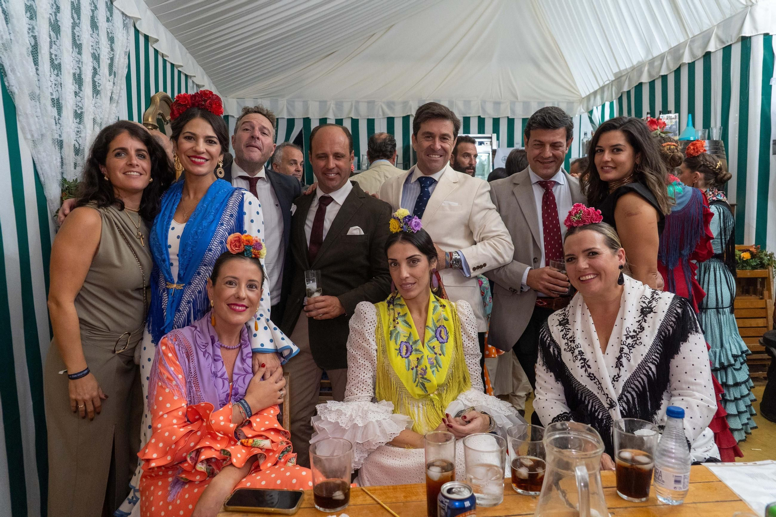 Imágenes del ambiente del ambiente de la noche del sábado en la Feria de Otoño y del Caballo 2025 de Huelva