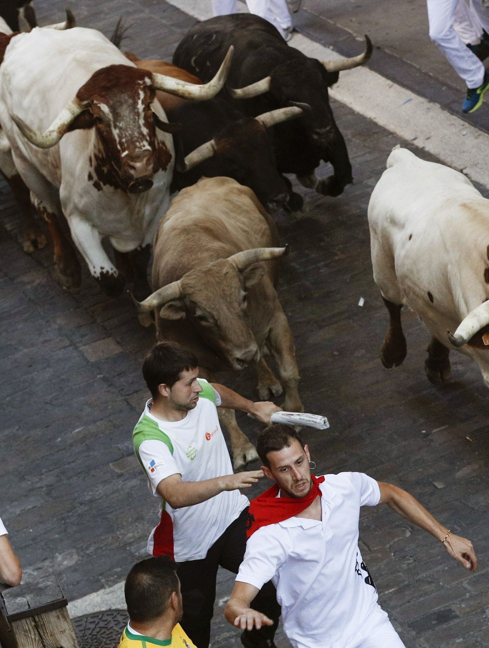 Las imágenes del sexto encierro de San Fermín 2019