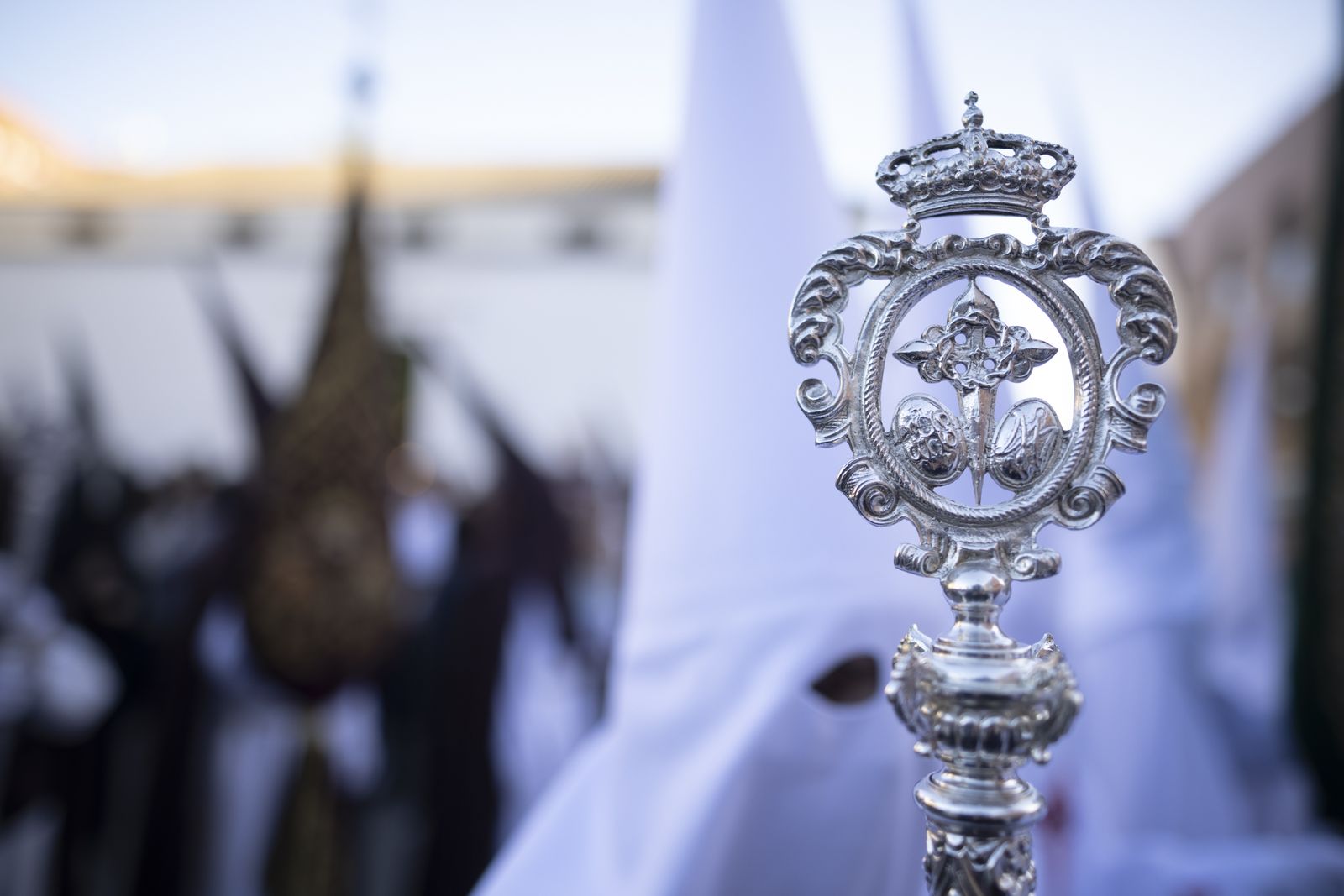 La Hermandad del Santo Entierro de la Semana Santa de Huelva 2023, en imágenes