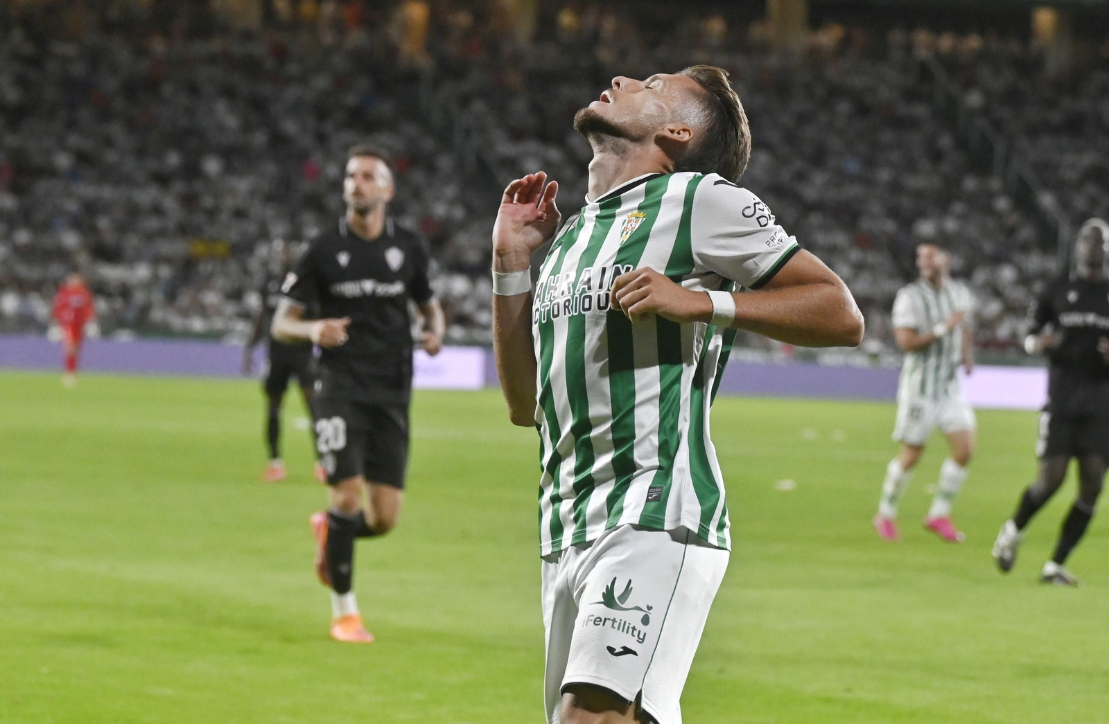 Isma Ruiz, durante el partido ante el Almería.