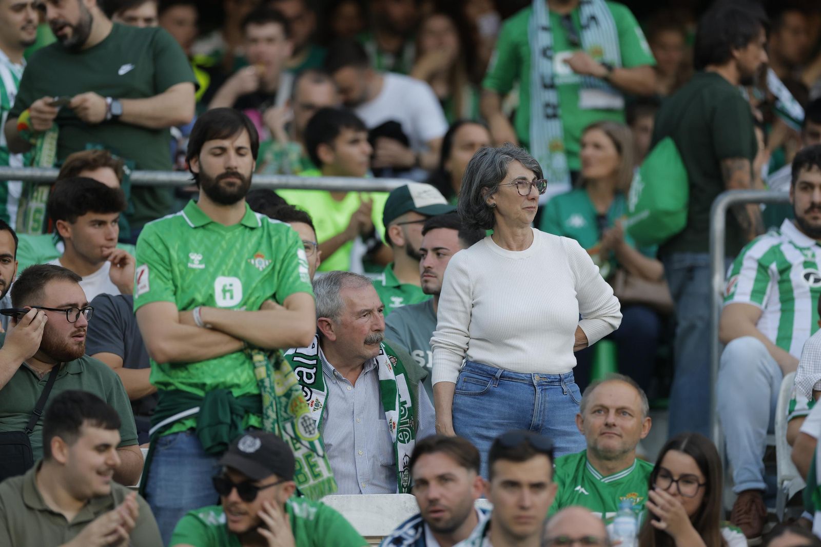 Búscate en las fotos del Betis - Fiorentina