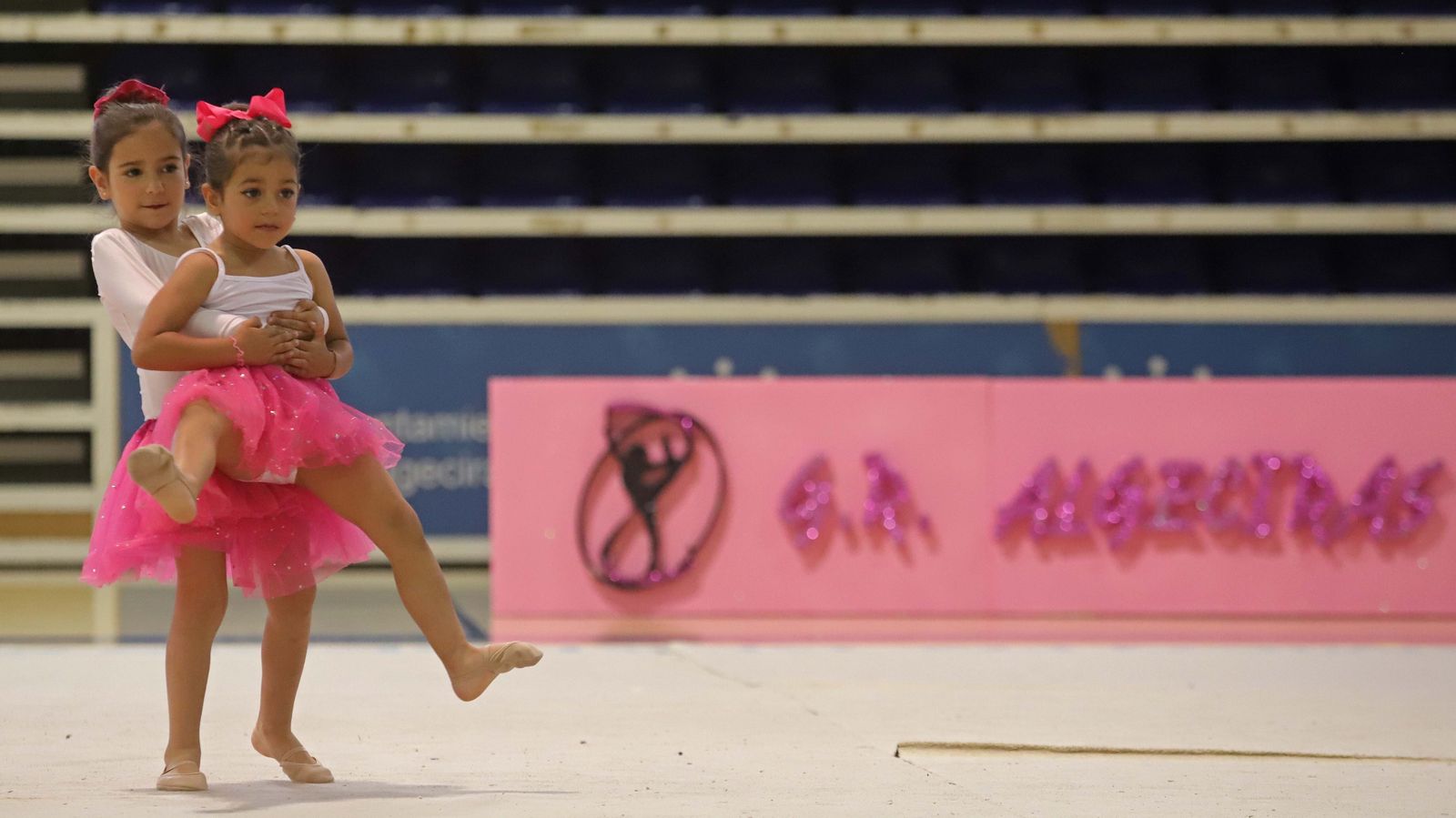 Fotos del Torneo Comarcal de gimnasia rítmica en Algeciras