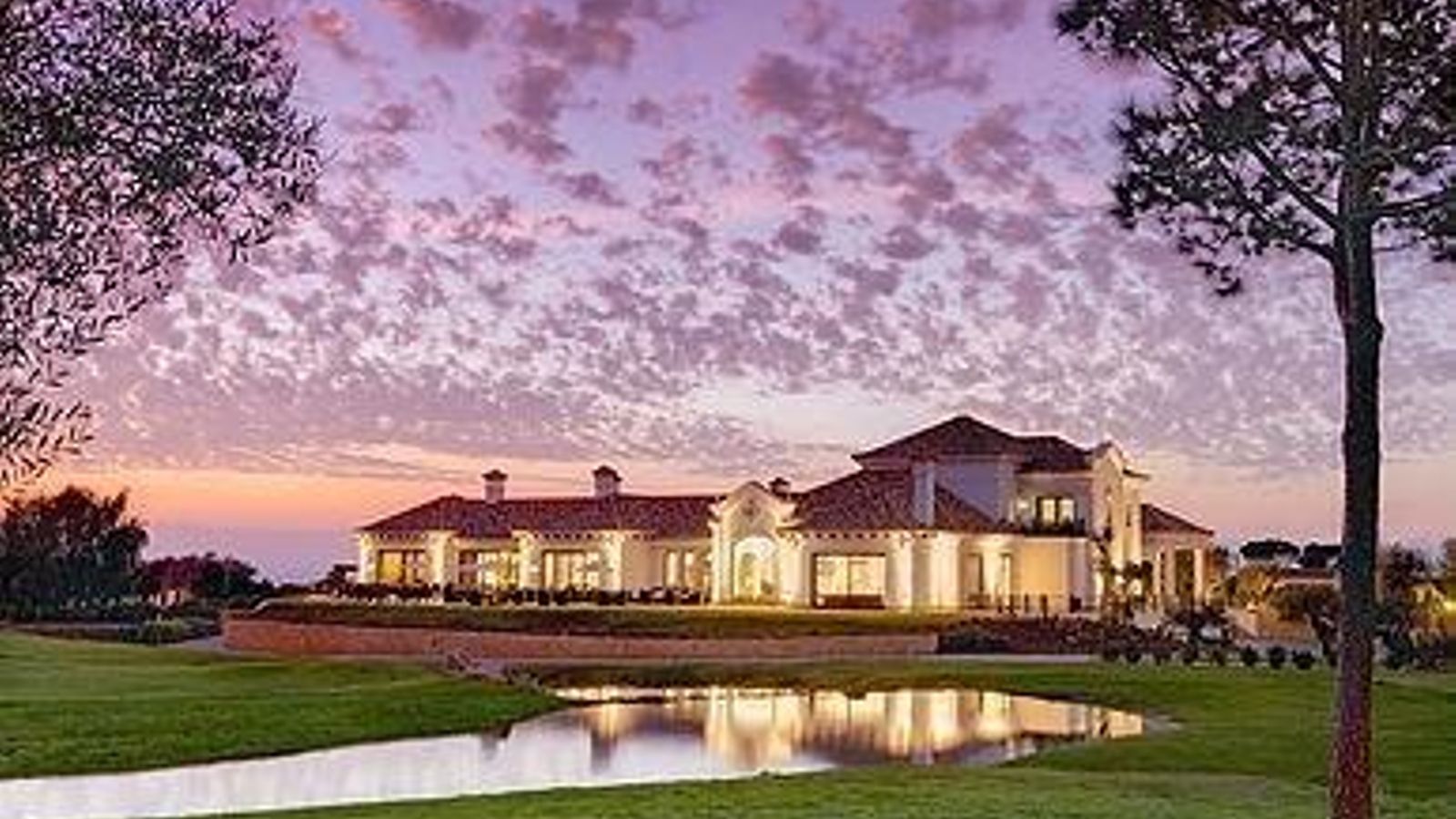 Hotel Arcos Gardens Golf & Country Club.