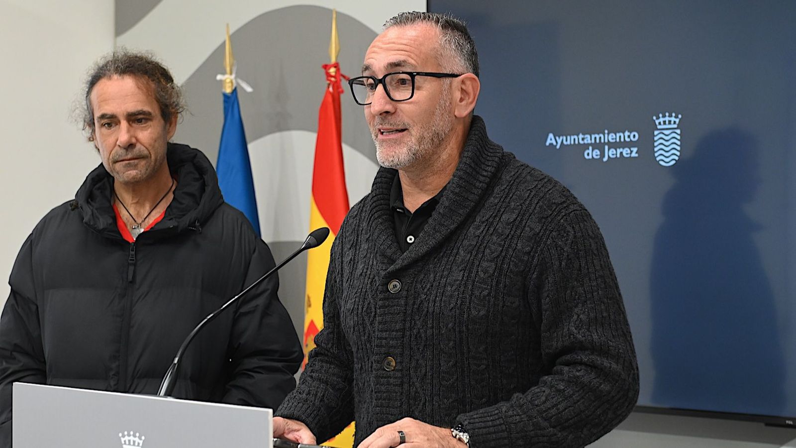 Tomás Guardia y Tomás Sampalo, durante la presentación del torneo de ajedrez de Jerez.