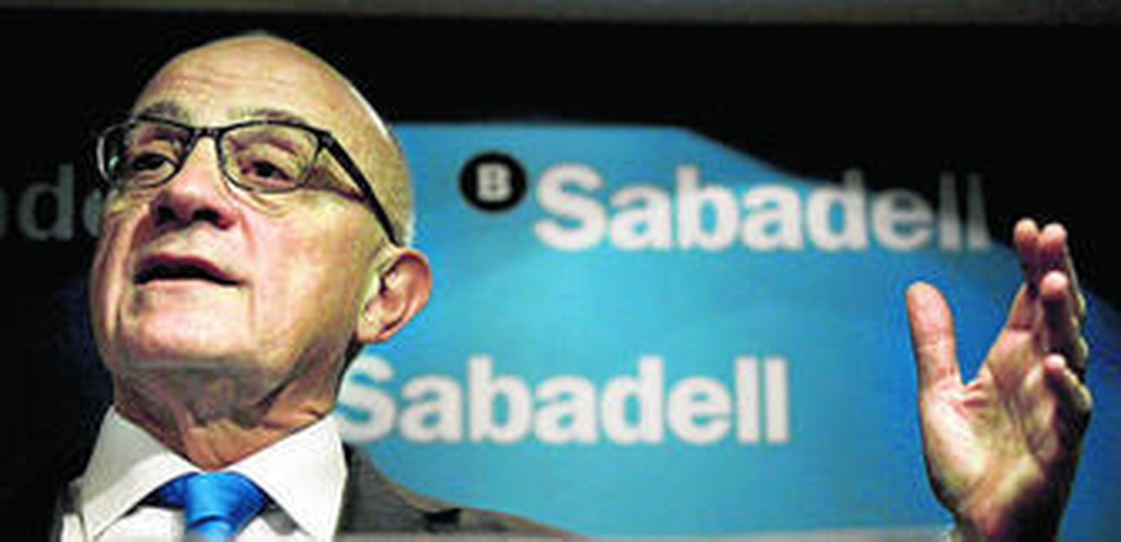 El presidente del Sabadell, Josep Oliú, ayer en la presentación de los resultados de 2014.